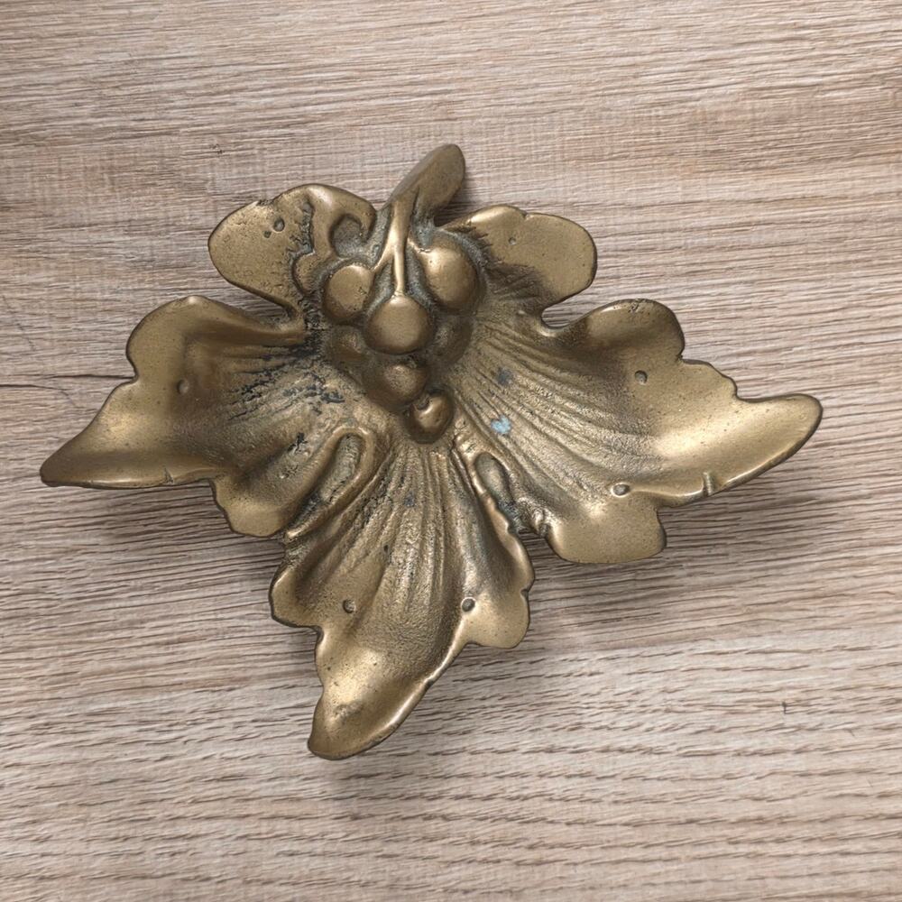 Vintage MCM Ornate Decorative Brass Grape Leaf Trinket Dish Coin Dish Ashtray